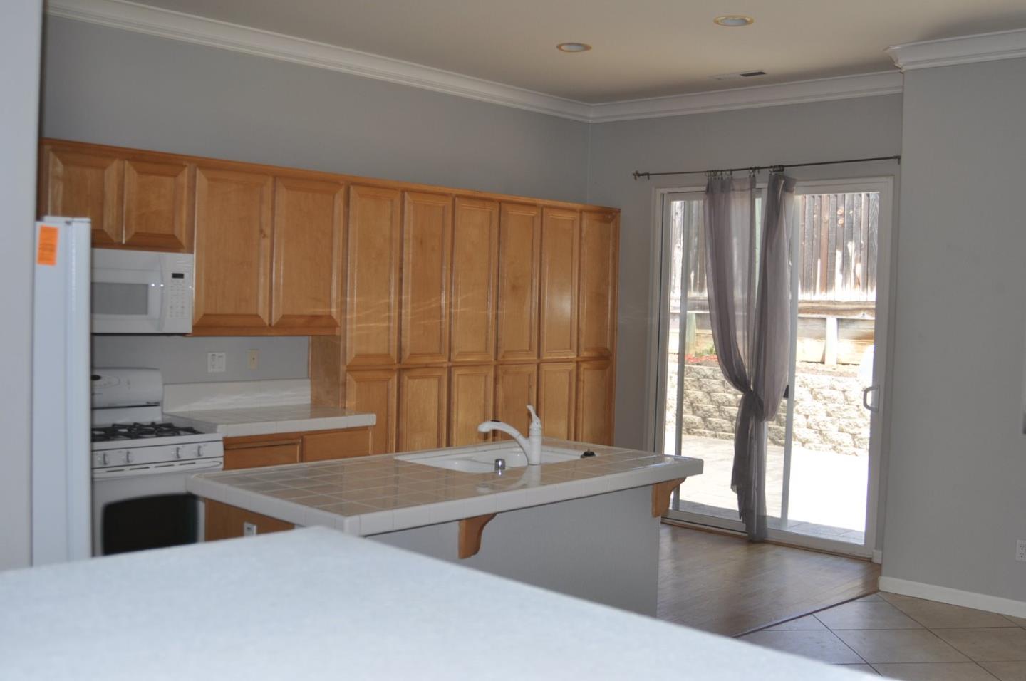 Public Record: 1561 Liberty Dr Hollister, CA 95023