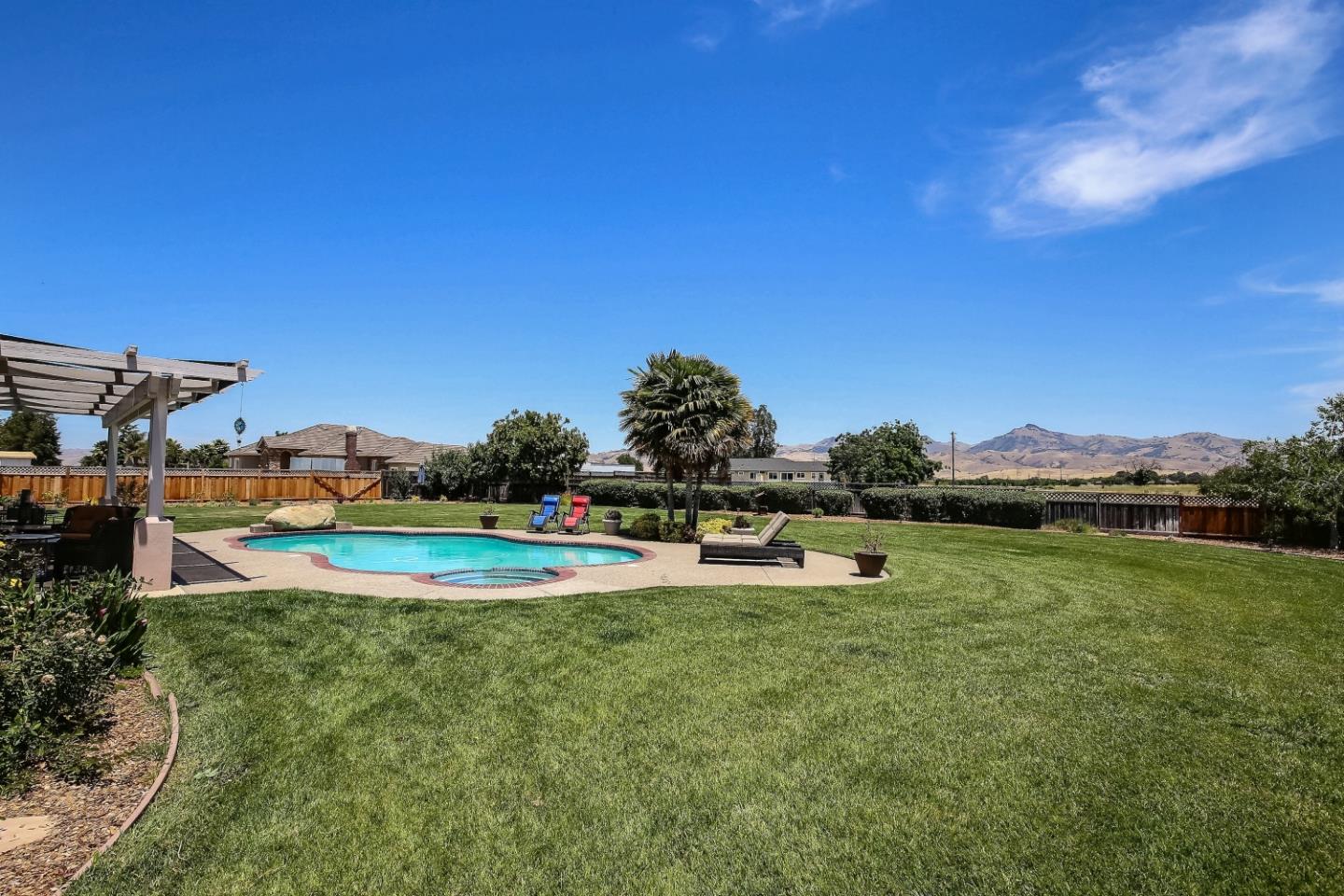For Sale: 3125 Carey Way Hollister, CA 95023