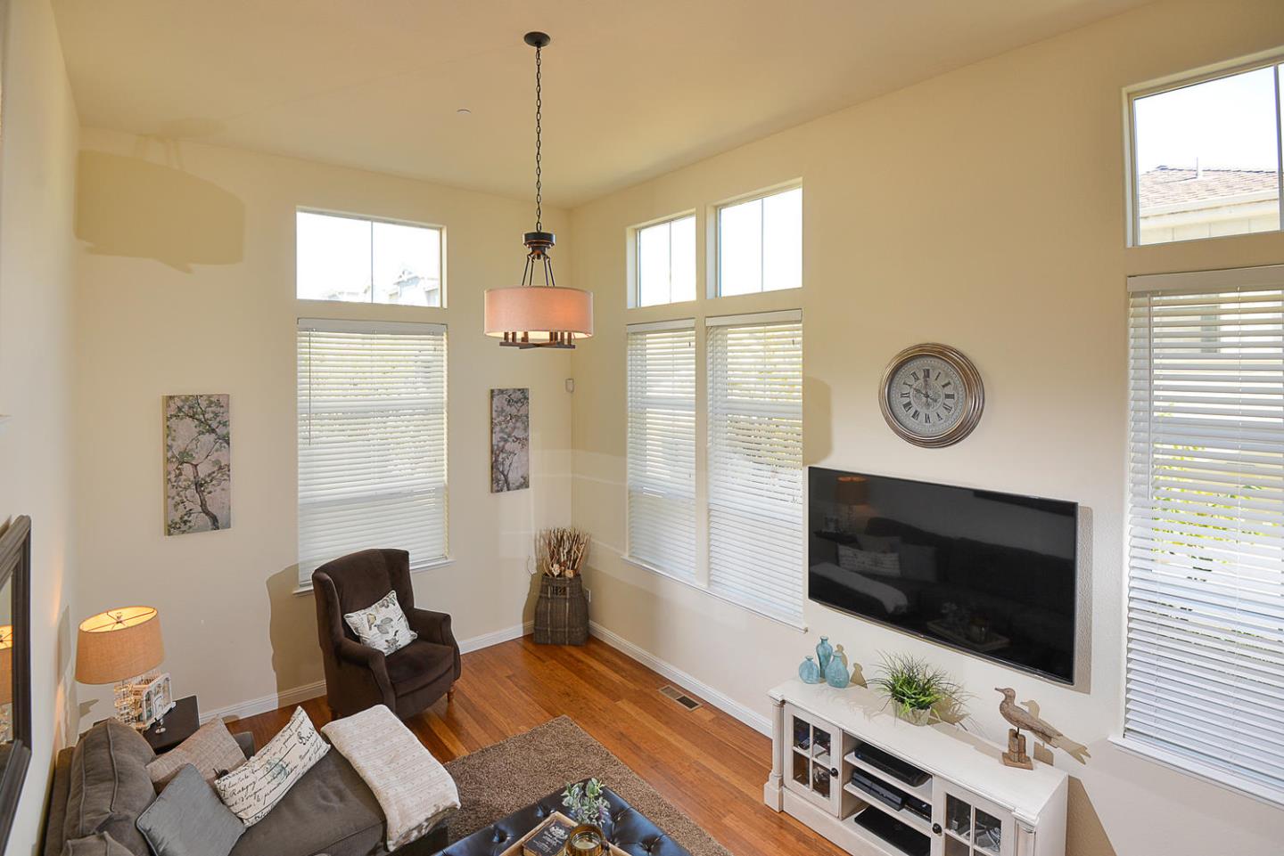 18424 Jade Ln