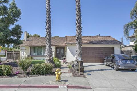 17030 Saint Anne Ln