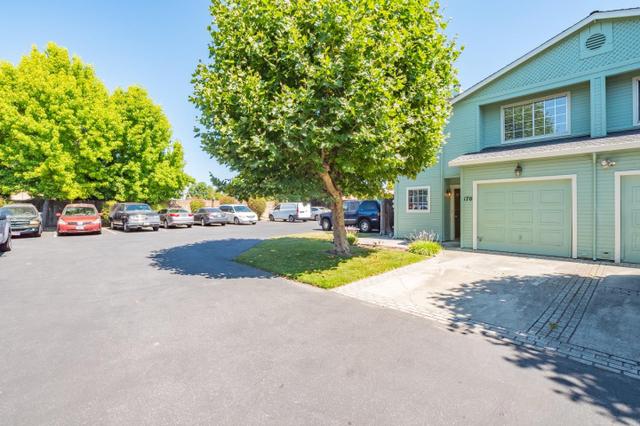 279 Sunnyhills Dr