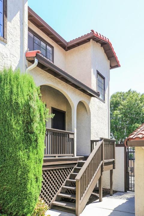 3722 Europe Ct