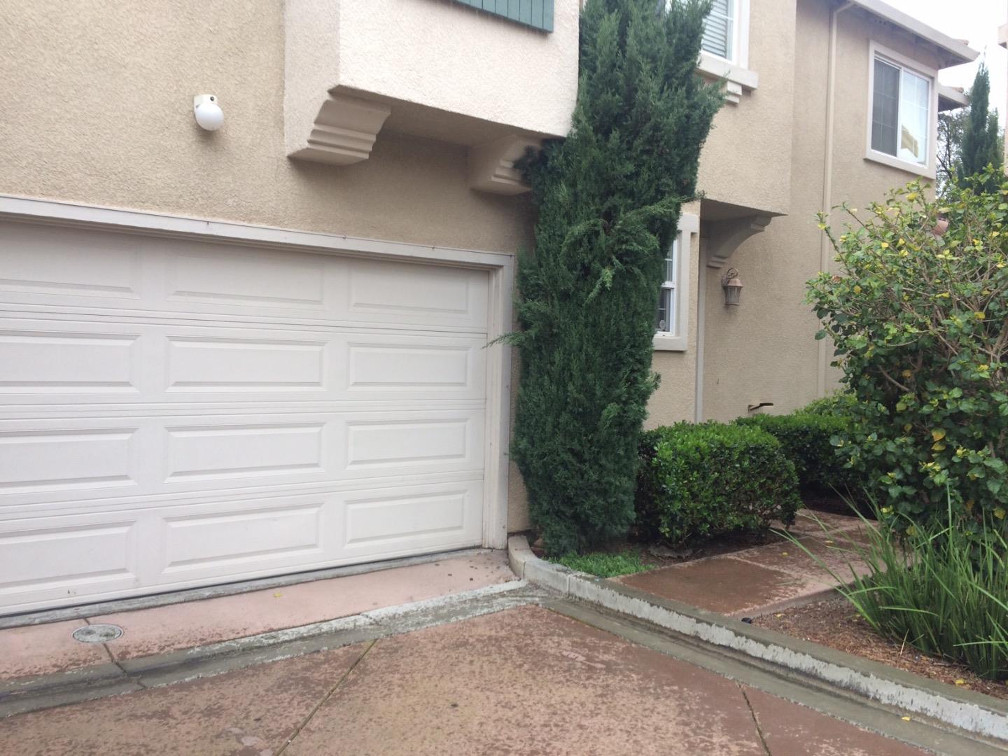 2419 Loma Vista Ln