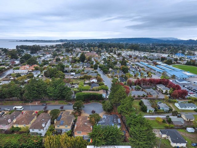 170 Clearwater Ct