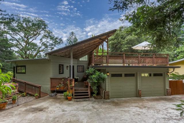 819 Hillcrest Dr