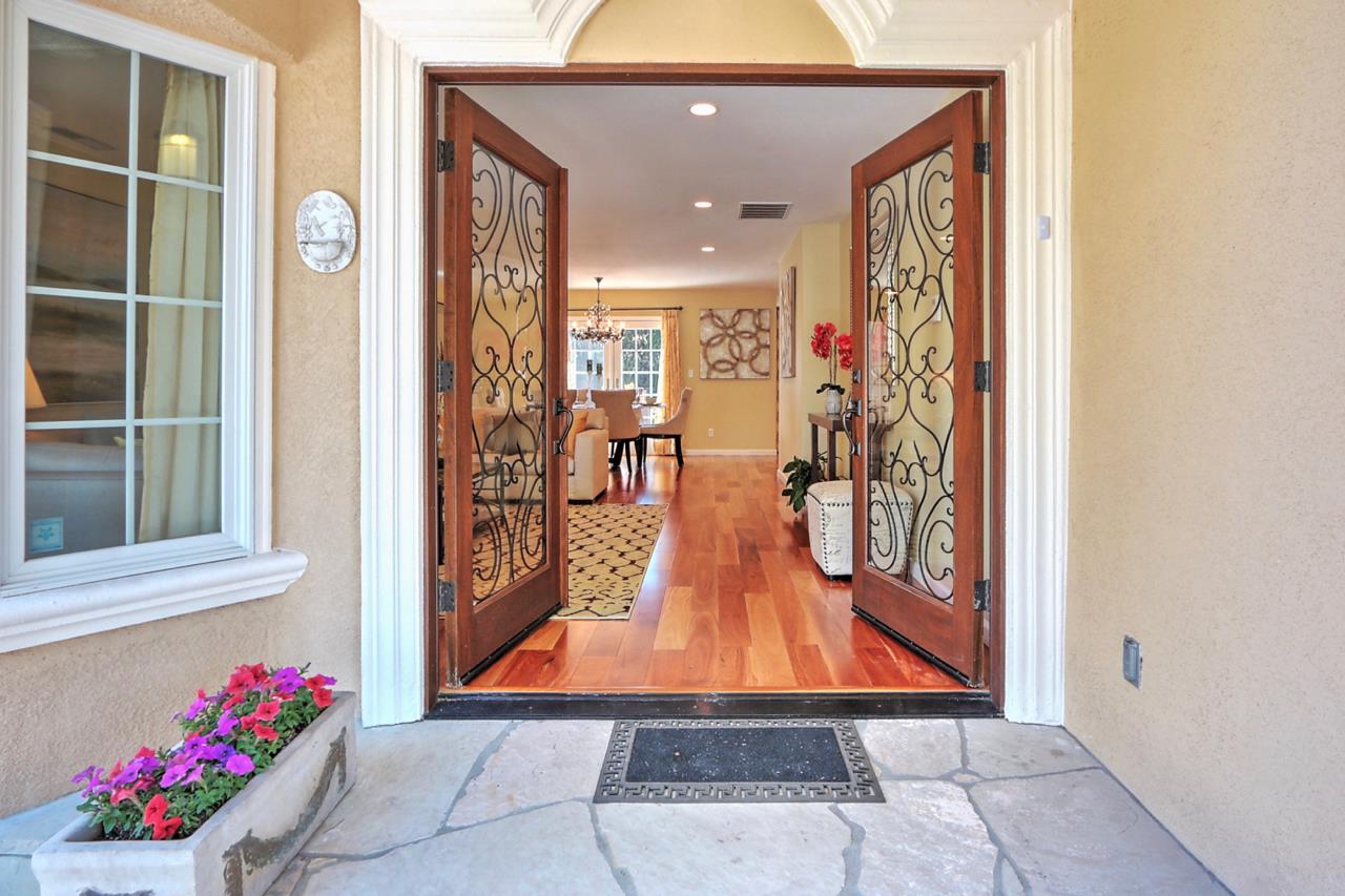 For Sale: 18914 Afton Ave Saratoga, CA 95070