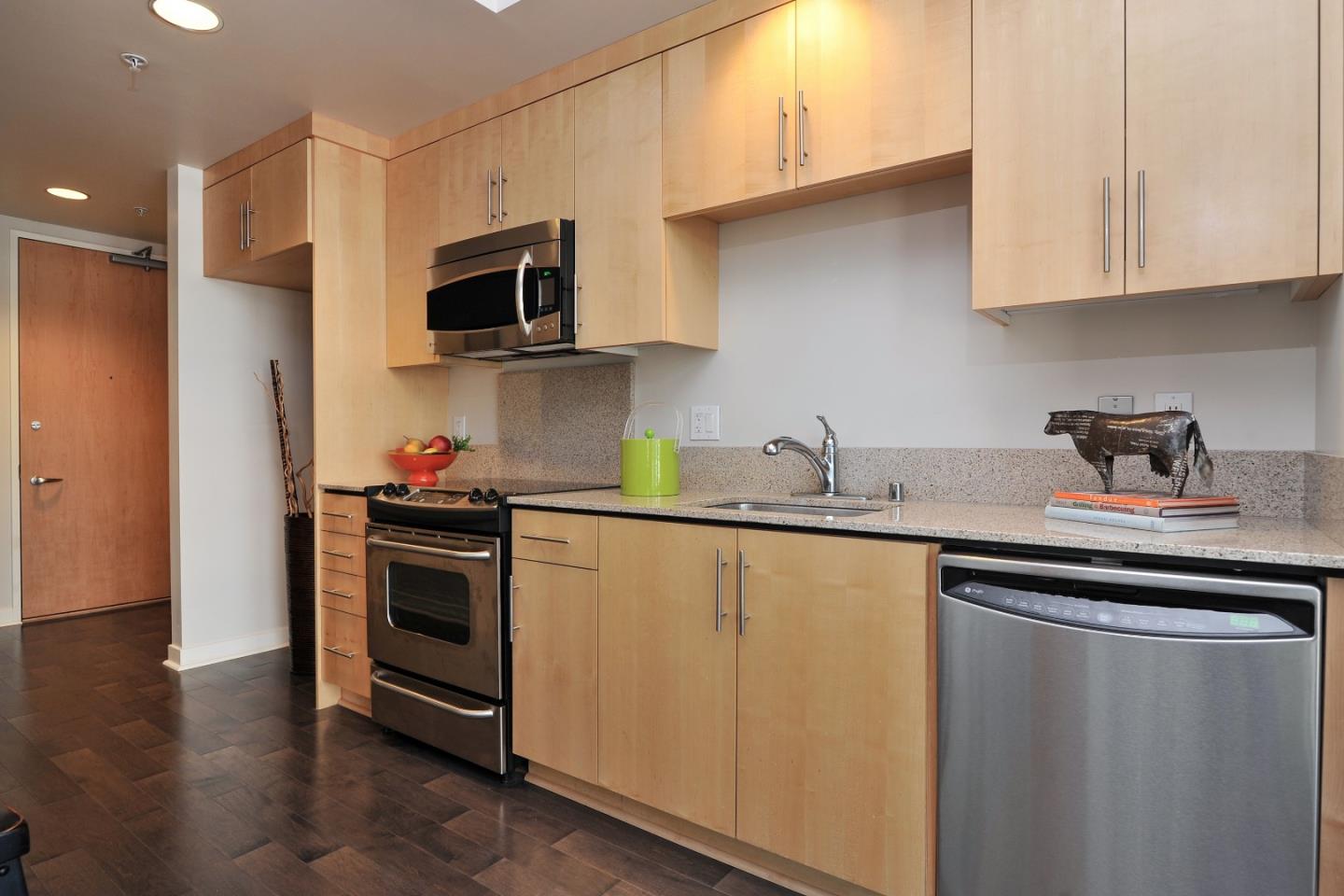 For Sale: 38 N Almaden Blvd #702 San Jose, CA 95110