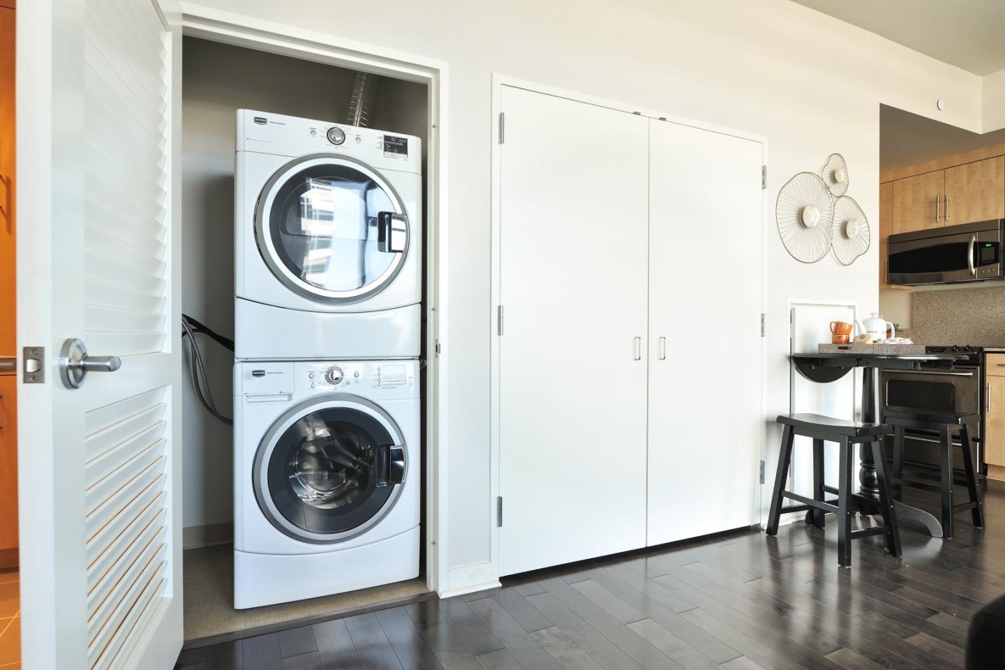 For Sale: 38 N Almaden Blvd #702 San Jose, CA 95110