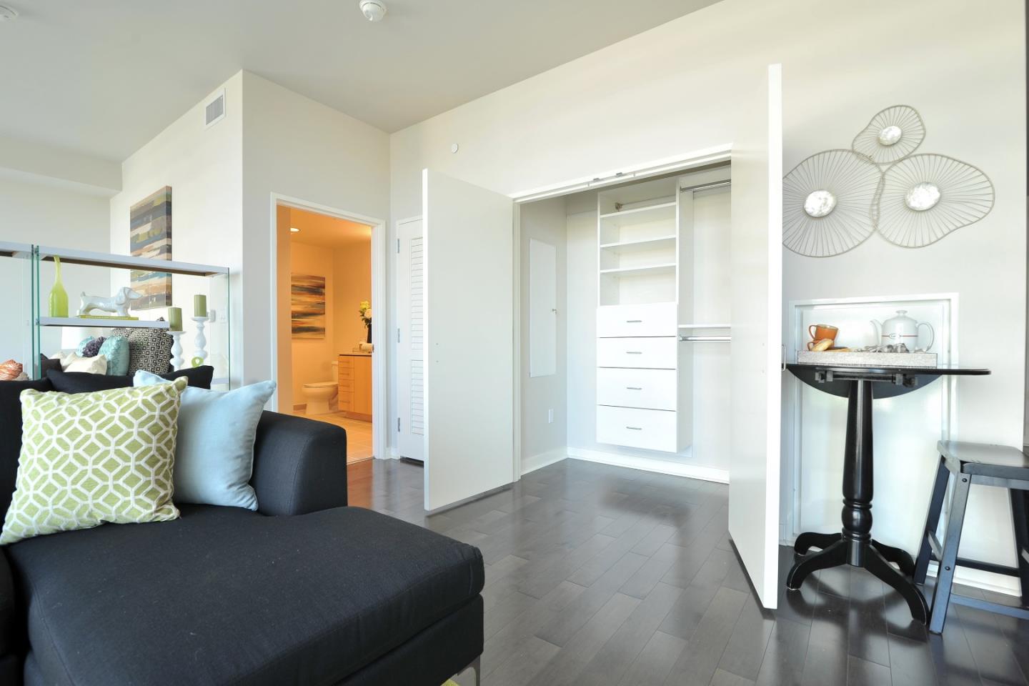 For Sale: 38 N Almaden Blvd #702 San Jose, CA 95110
