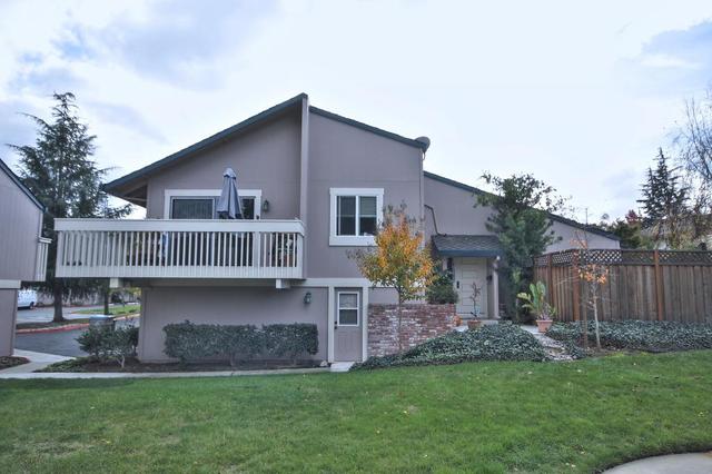 1435 Woodgrove Sq