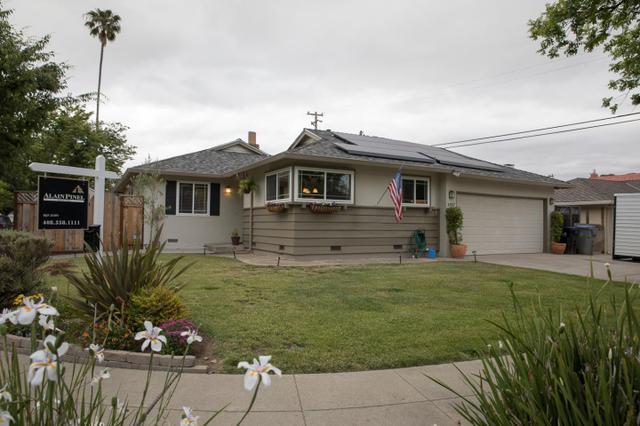 1723 Merrill Loop