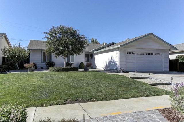 1323 Bottle Brush Ln