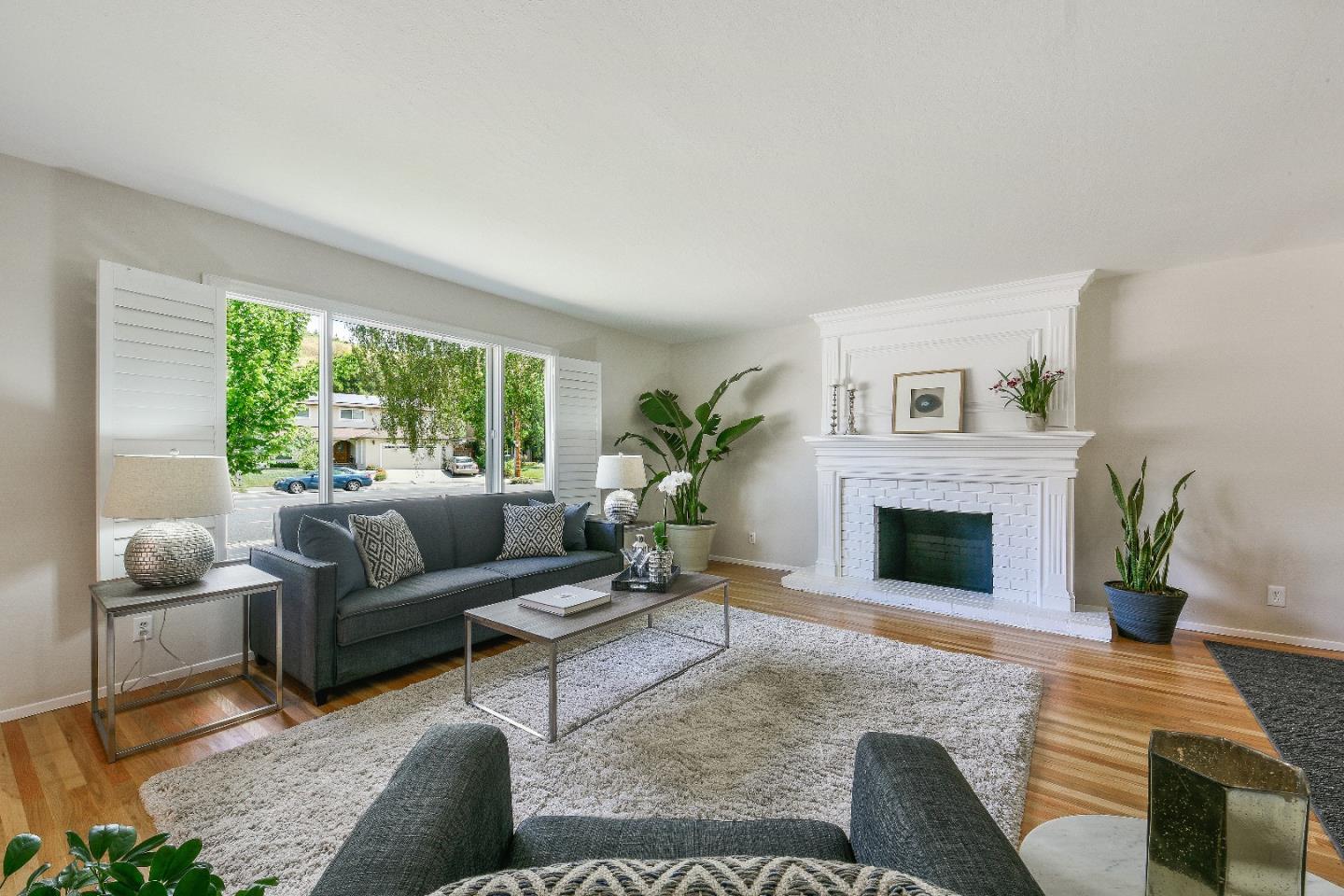 Public Record: 1024 Redmond Ave San Jose, CA 95120