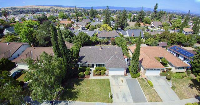 2542 Clarebank Way