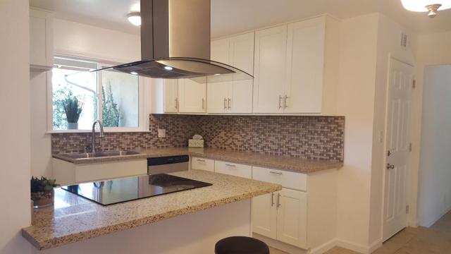 2828 Beecher Ct