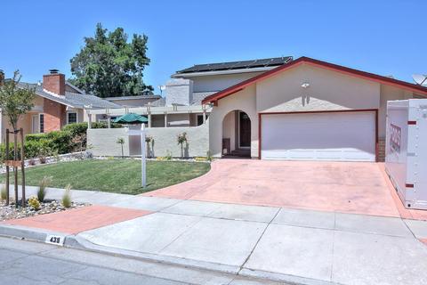 6635 Catamaran St