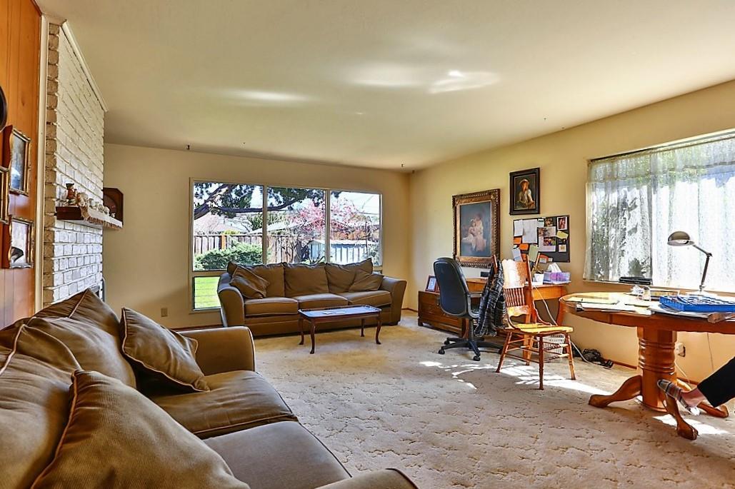 1449 Branham Ln