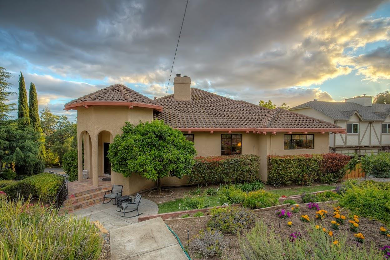 10797 Ridgeview Ct, San Jose CA 95127