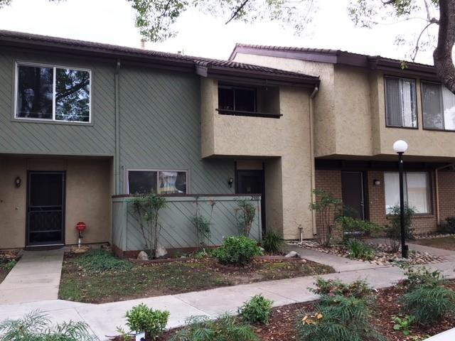 1336 Meadow Ridge Cir