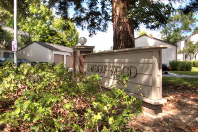 1336 Meadow Ridge Cir