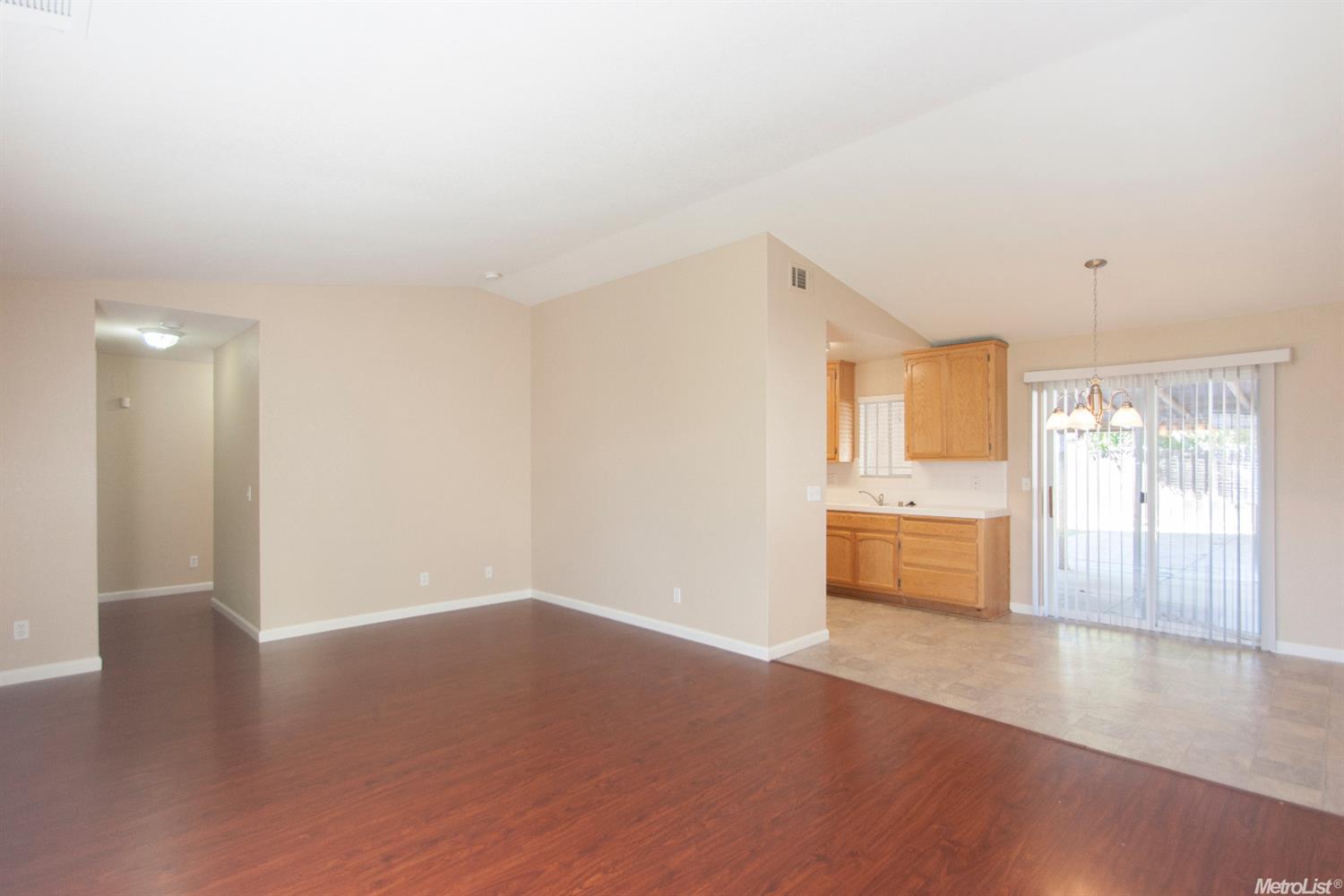 1865 W Sonora St
