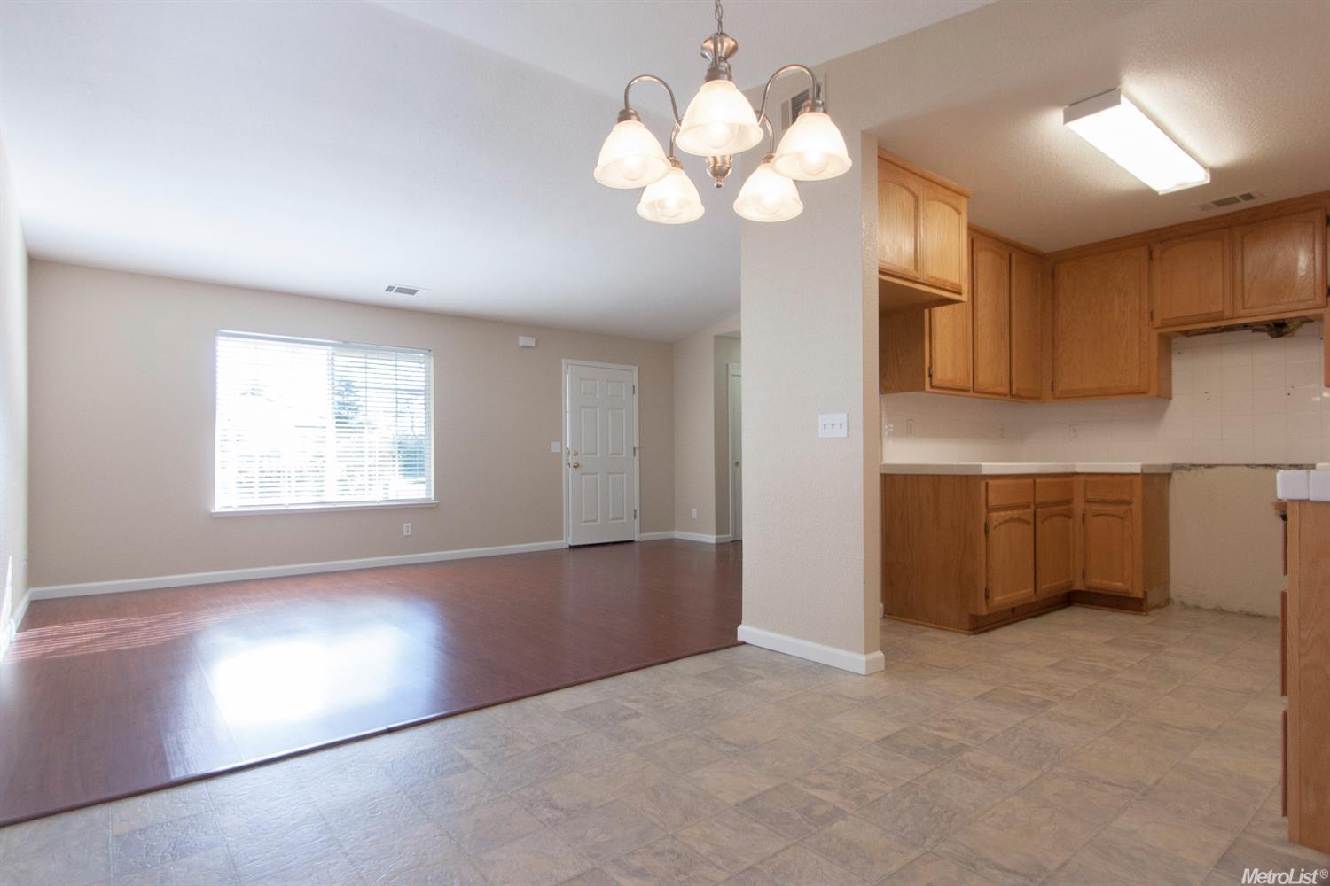 1865 W Sonora St