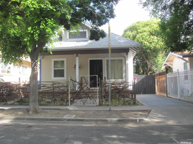 1139 E Acacia St