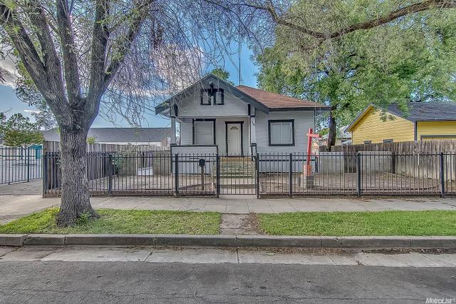 1139 E Acacia St