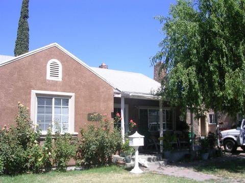 420 E Mariposa Ave
