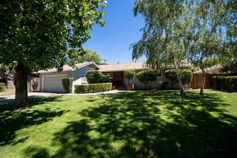 2436 Meadow Lake Dr