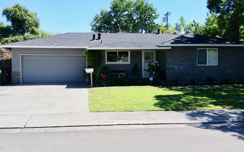 2436 Meadow Lake Dr