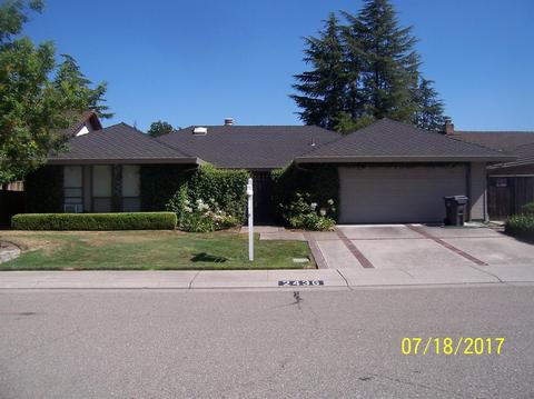 2436 Meadow Lake Dr