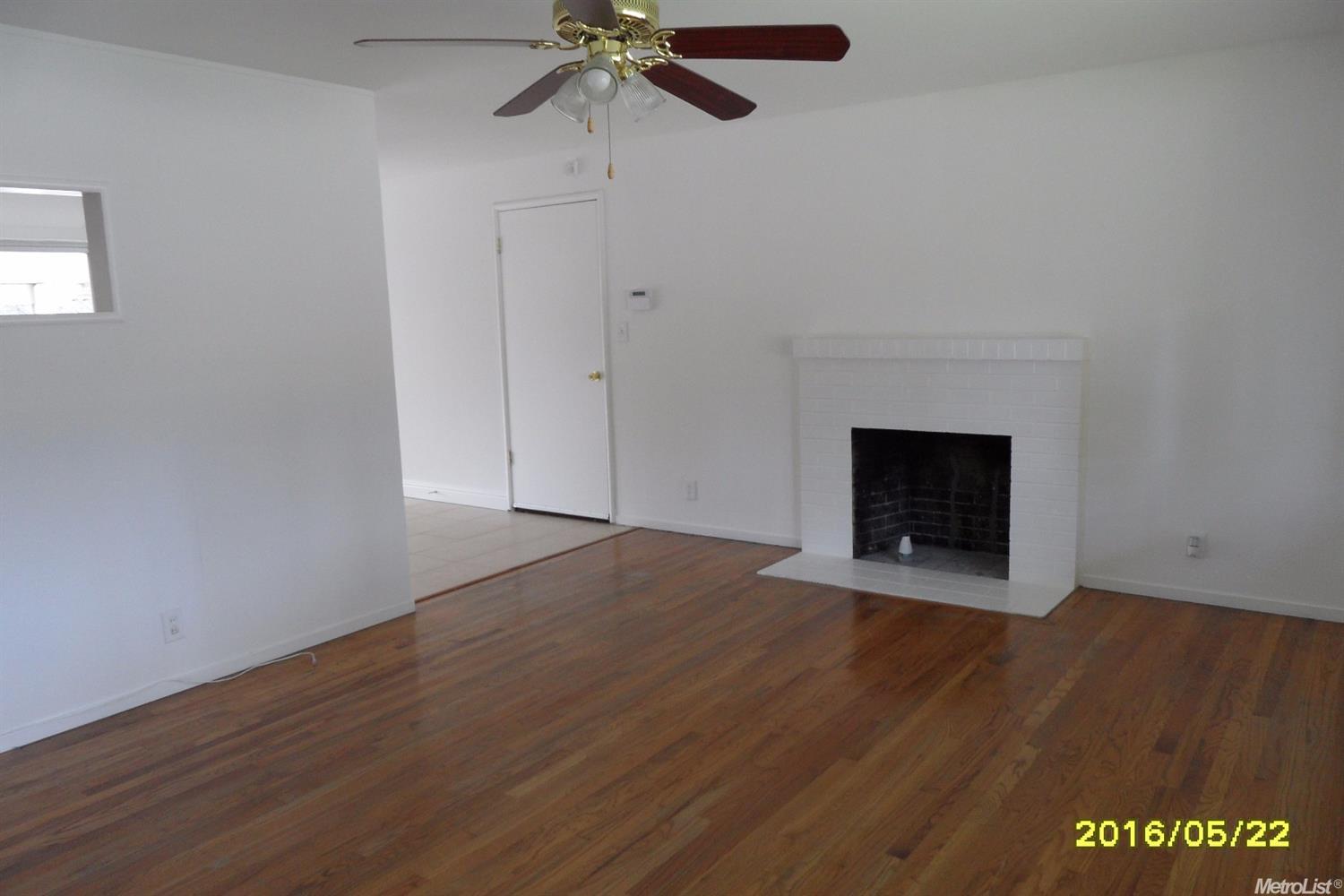 For Sale: 405 W Pardee Ln Stockton, CA 95207
