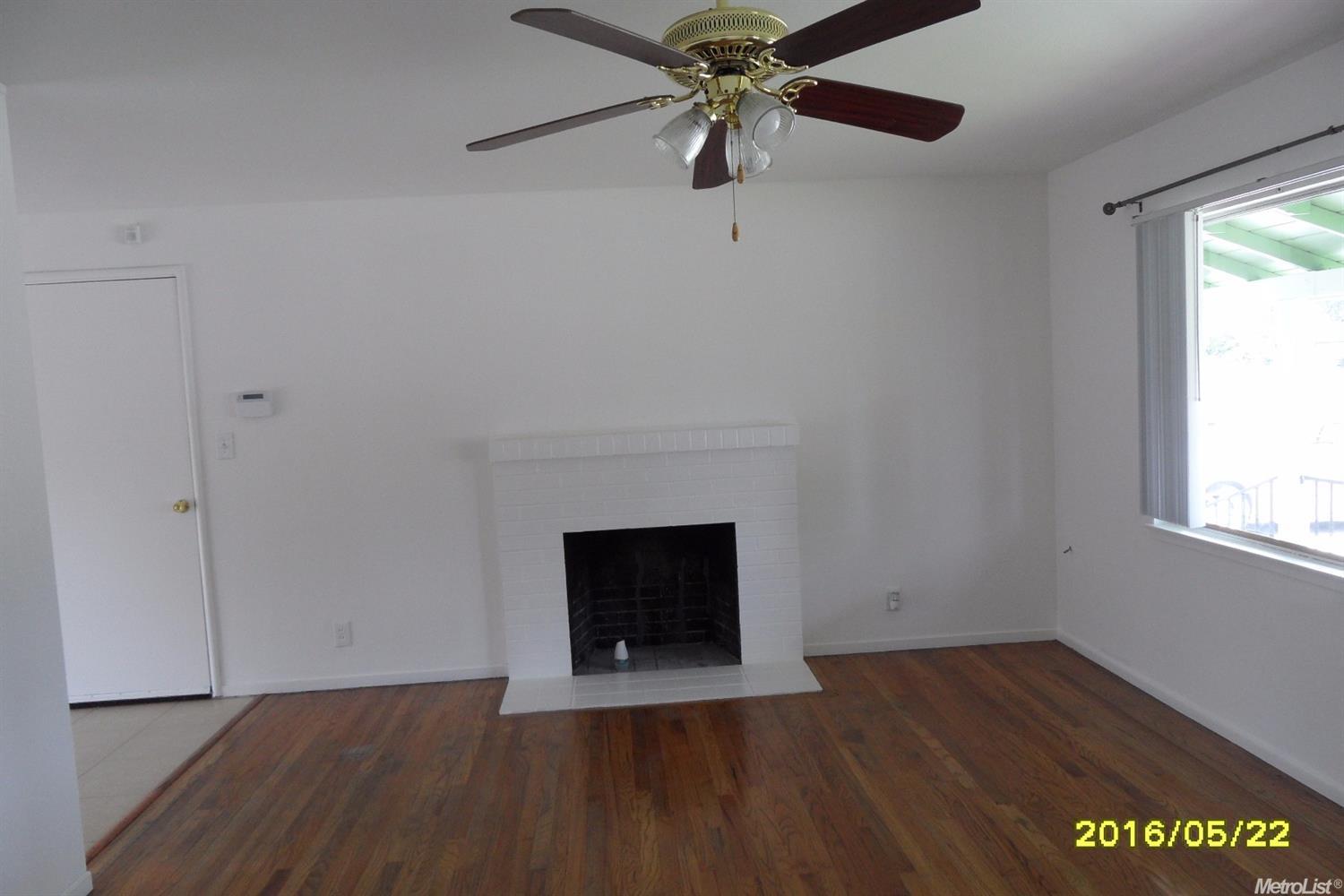 For Sale: 405 W Pardee Ln Stockton, CA 95207