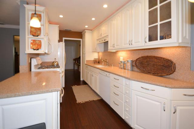9820 Spindrift Way