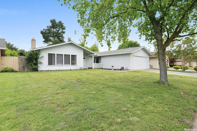 9820 Spindrift Way