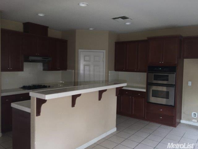 10162 Macon Dr
