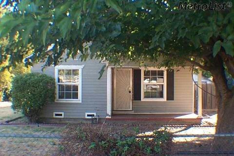 2003 E Harding