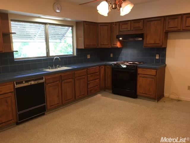 For Sale: 3292 N Arata Rd Stockton, CA 95215