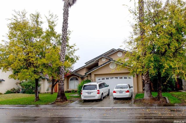 9698 Deep Water Ln