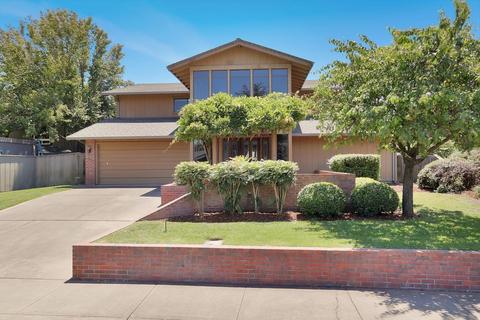 3423 Meade Dr