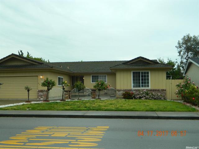 2204 Newbury Cir