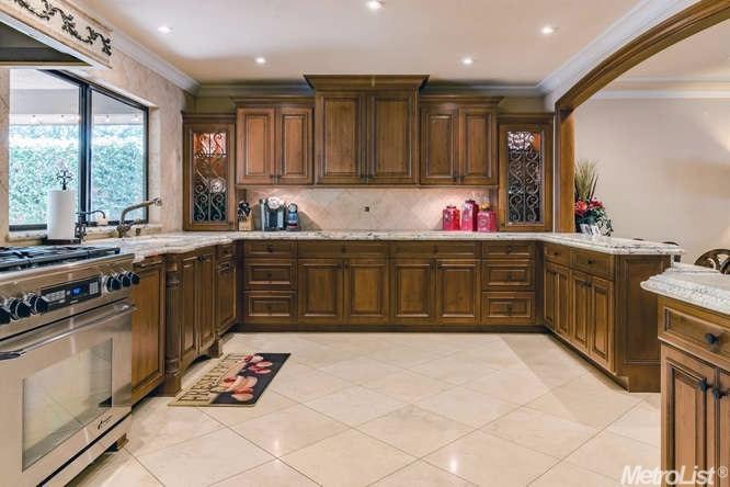 For Sale: 2111 Saint Anton Dr Lodi, CA 95242