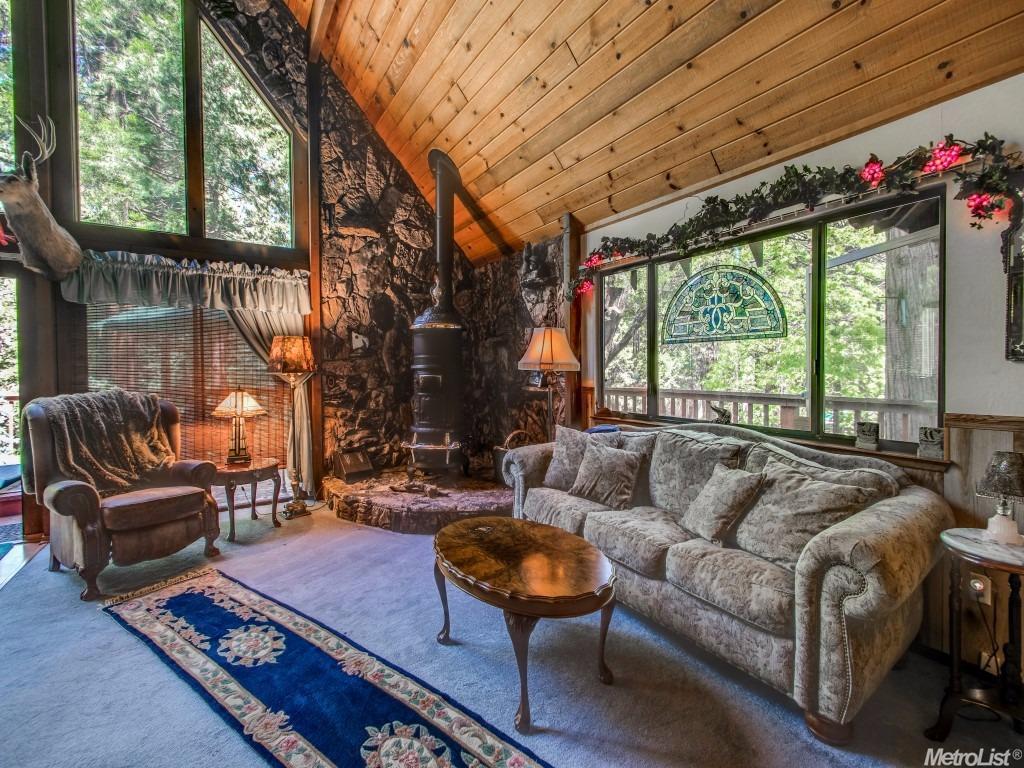 For Sale: 18678 Jesus Maria Rd Mountain Ranch, CA 95246
