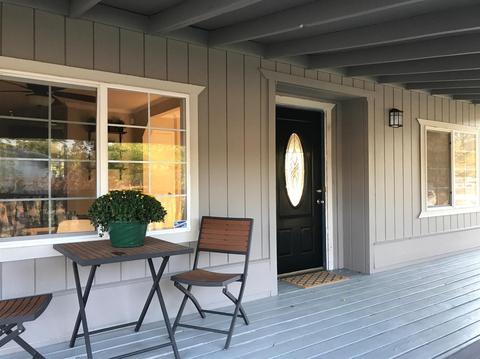 3555 Hillvale