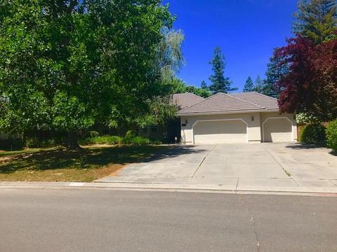 711 Willow Glen Dr