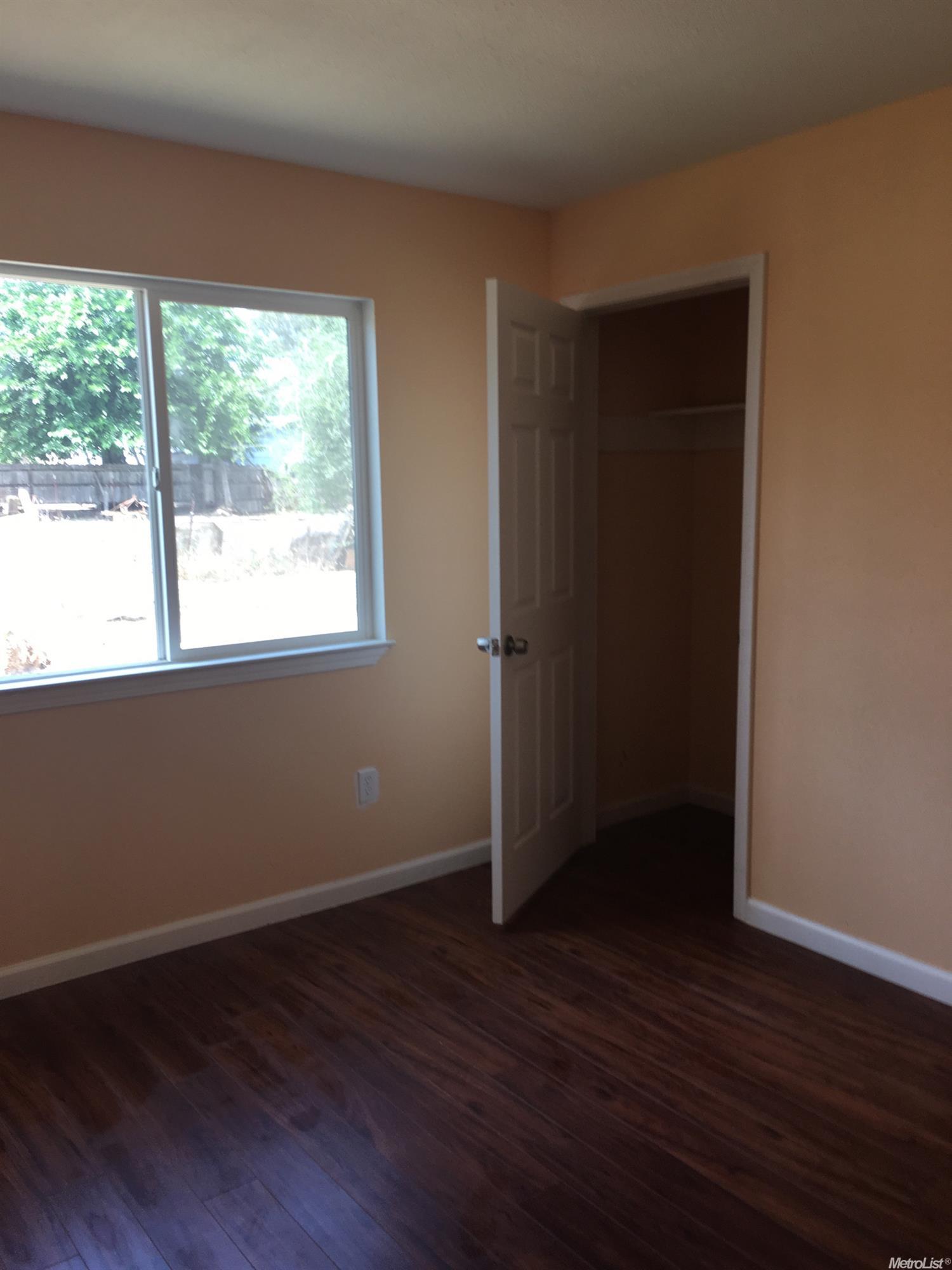 For Sale: 22008 Santa Fe Rd Escalon, CA 95320