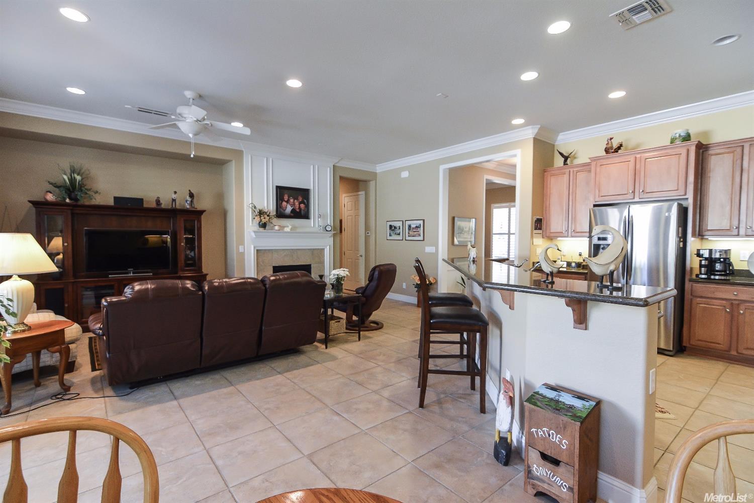 For Sale: 2451 Belle Glade Ln Manteca, CA 95336