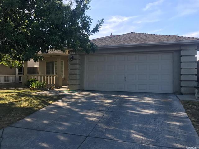 518 Monique St