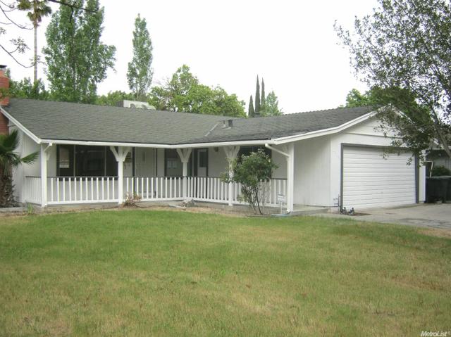 2105 Christine St
